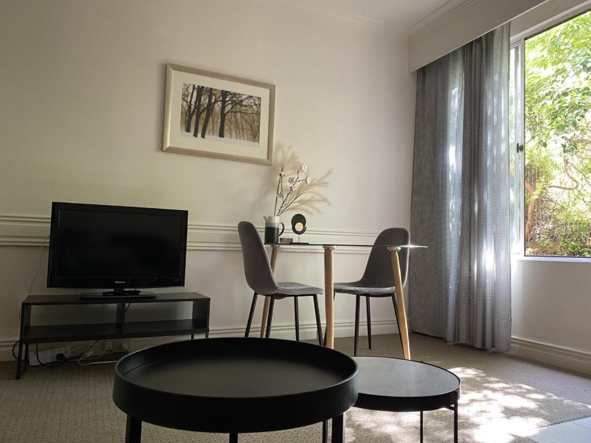 Beaumont Kew Apartments Melbourne Exterior photo